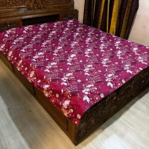 সাড়ে৬/৭ ফিট ওয়াটারপ্রুফ বিছানার চাদর
