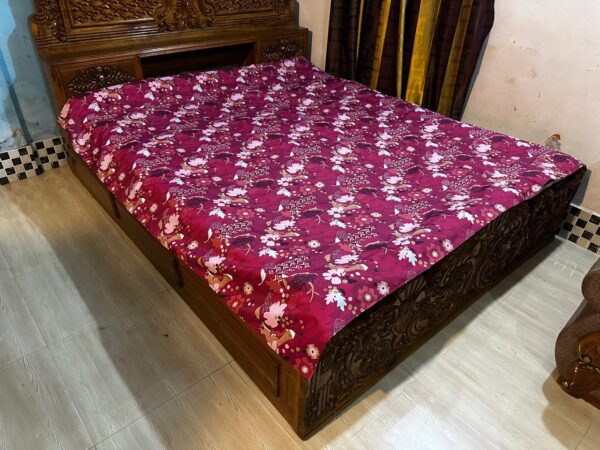 সাড়ে৬/৭ ফিট ওয়াটারপ্রুফ বিছানার চাদর