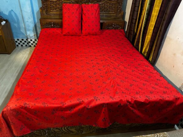 ৭/সাড়ে ৮ ফিট বালিশ কভার সহো ওয়াটারপ্রুফ বিছানার চাদর - Image 2