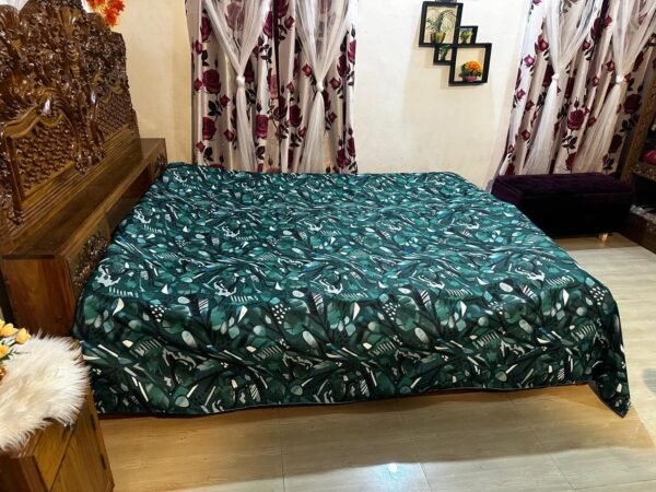 ৭/সাড়ে৮ ফিট ওয়াটারপ্রুফ বেডশীট - Image 2