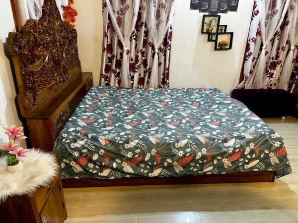 ৭/সাড়ে৮ ফিট ওয়াটারপ্রুফ বেডশীট