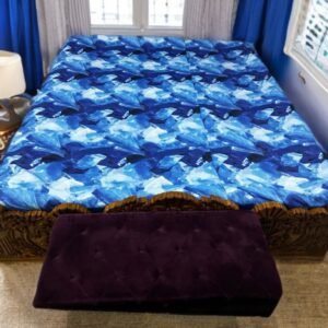 ৬/৭ ফিট ওয়াটারপ্রুফ বেডশীট বালিশ কভার ছাড়া