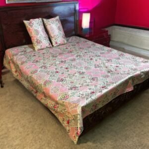 ৬/৭ ফিট ওয়াটারপ্রুফ বেডশীট বালিশ কভার সহ