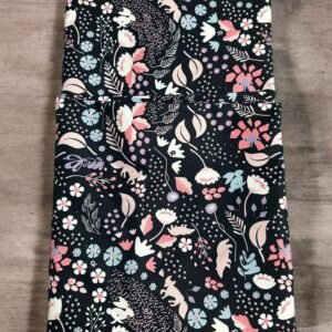 ৭/৮ ফিট ওয়াটারপ্রুফ বেডশীট বালিশ কভার ছাড়া