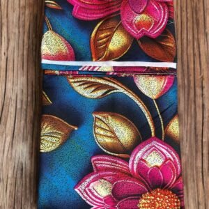 ৬/৭ ফিট ওয়াটারপ্রুফ বেডশীট বালিশ কভার ছাড়া