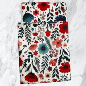 white ৬/৭ ফিট ওয়াটারপ্রুফ বেডশীট বালিশ কভার ছাড়া